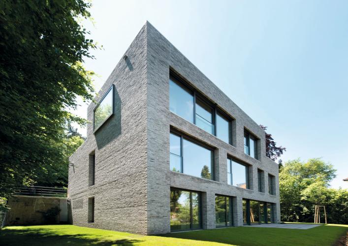 Architekten setzen beim Objekt- und Wohnungsbau verstärkt auf individuelle Fassadengestaltung mit Ziegeln. <i>Foto: David Franck (Einreichung im Rahmen des Fritz-Höger-Preises 2014)</i>