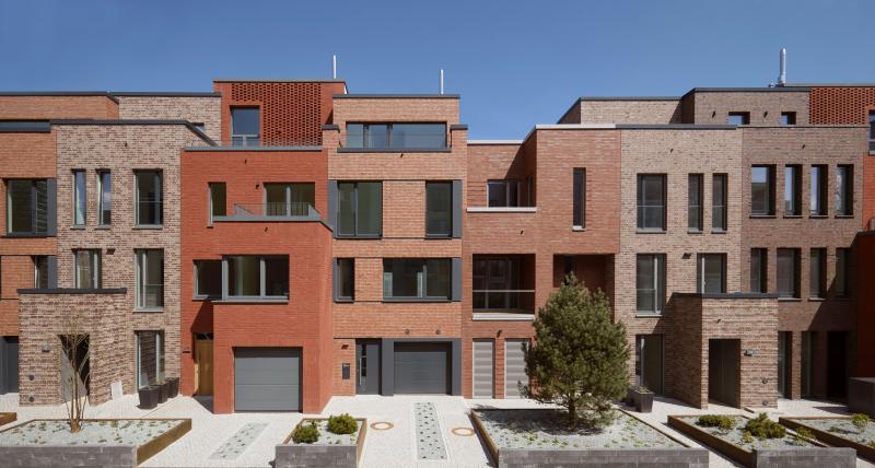 Das 2020 mit dem Bundespreis Umwelt & Bauen ausgezeichnete Quartier Stadtfinken in Hamburg überzeugt durch Nachhaltigkeit und architektonische Qualität. <i>Foto: Rolf Otzipka </i><br>