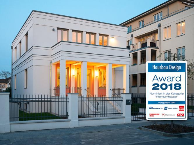 In der Kategorie „Premiumhäuser“ nominiert: Eine außergewöhnliche Stadtvilla in Potsdam. <i>Foto: Roth-Massivhaus / Gerhard Zwickert</i>