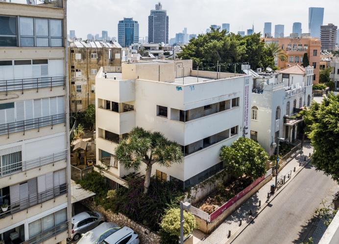 Das Max-Liebling-Haus in Tel Aviv ist ein Beispiel für den „Internationalen Stil“, der in Details und stilistischen Elementen eine Weiterführung von eng mit dem Bauhaus verbundenen Ideen darstellt. <i>Foto: Barak Brinker</i>